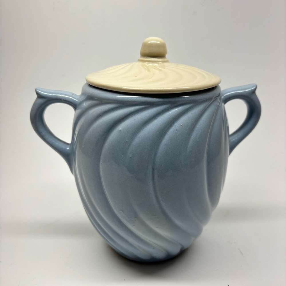 Vintage USA American Pottery Co Lidded Jar Swirl Pattern, Blue & White